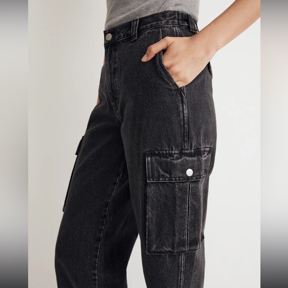 Madewell Low-Slung Straight Cargo Jeans in Ranney Wash - Picture 4 of 6